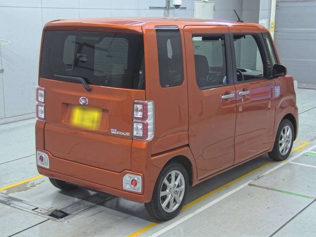 DAIHATSU WAKE