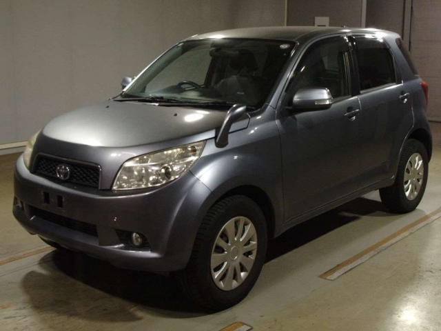 TOYOTA RUSH