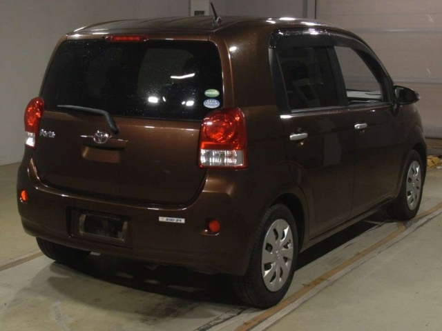TOYOTA PORTE