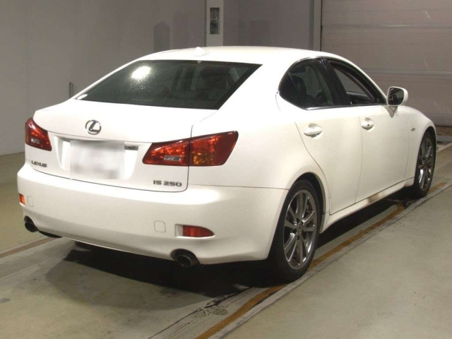 LEXUS IS