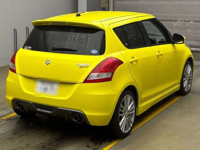 SUZUKI SWIFT