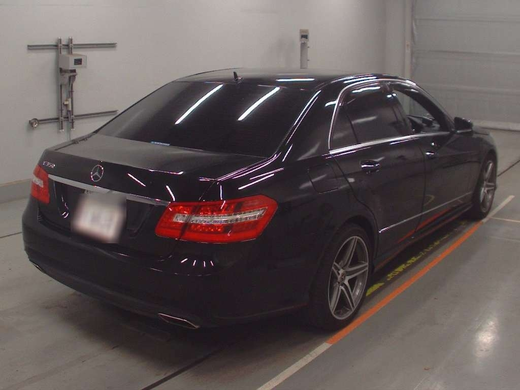 MERCEDES BENZ E CLASS