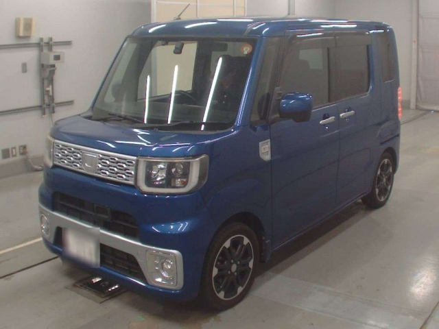 DAIHATSU WAKE