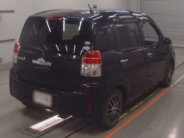 TOYOTA SPADE