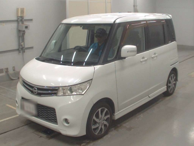 NISSAN ROOX