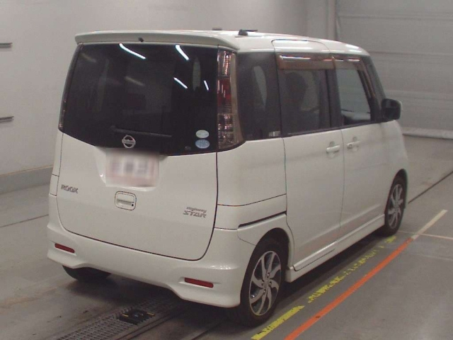 NISSAN ROOX