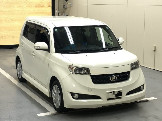TOYOTA BB