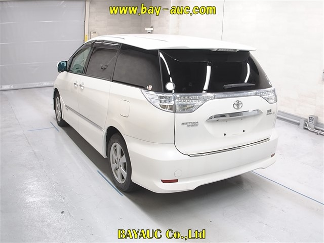 TOYOTA ESTIMA HYBRID
