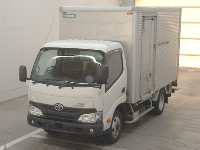 TOYOTA DYNA