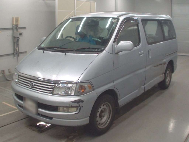 TOYOTA HIACE REGIUS