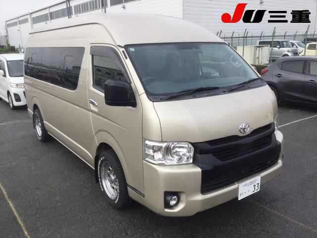 TOYOTA HIACE