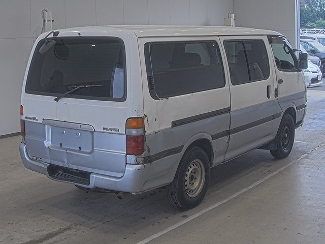 TOYOTA HIACE VAN