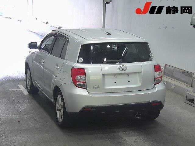 TOYOTA IST