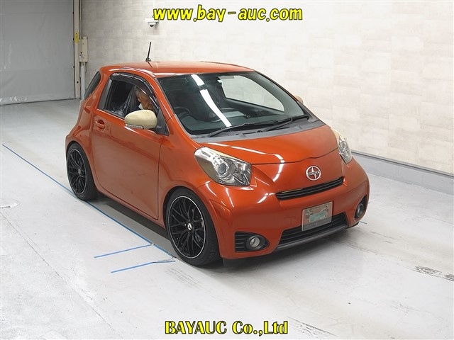 TOYOTA IQ