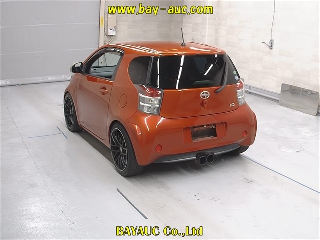 TOYOTA IQ