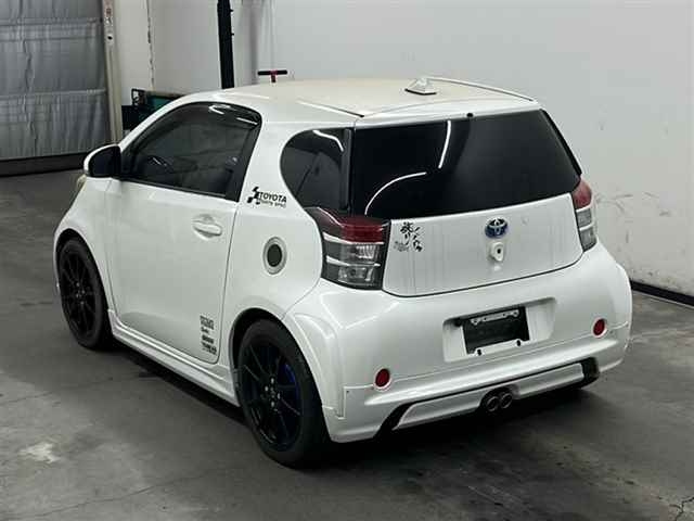 TOYOTA IQ