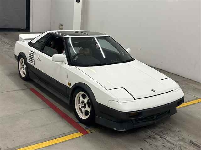 TOYOTA MR2