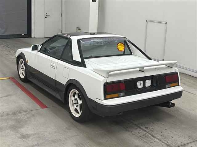 TOYOTA MR2