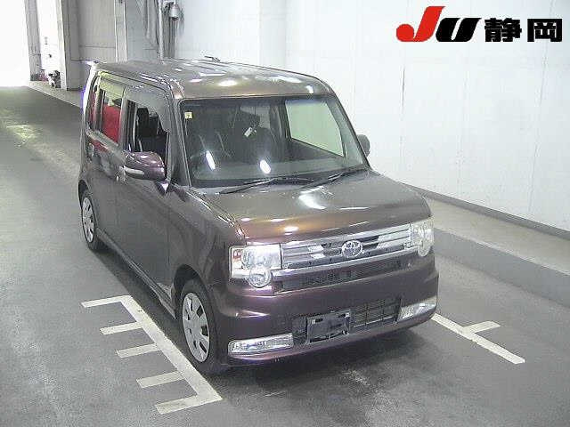 TOYOTA PIXIS SPACE