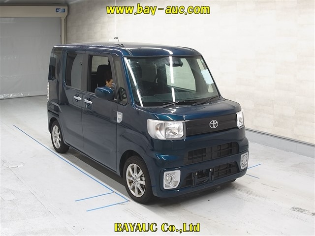 TOYOTA PIXIS MEGA