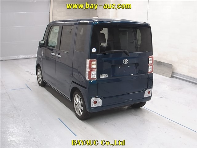 TOYOTA PIXIS MEGA