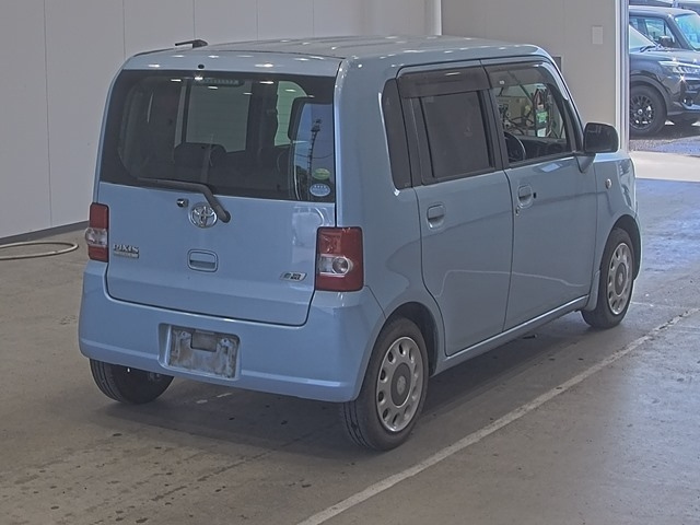 TOYOTA PIXIS SPACE