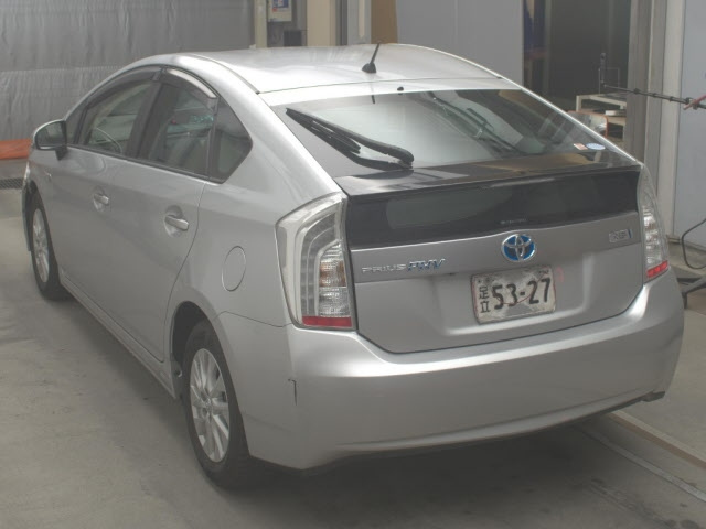 TOYOTA PRIUS PHV