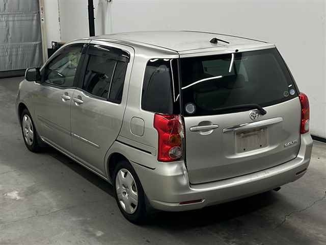 TOYOTA RAUM