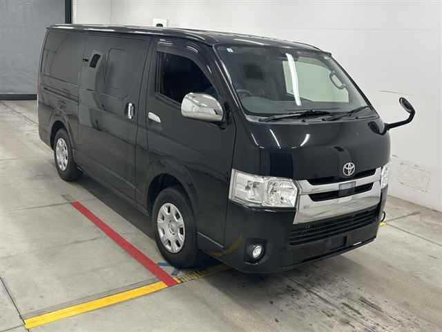 TOYOTA REGIUS ACE VAN