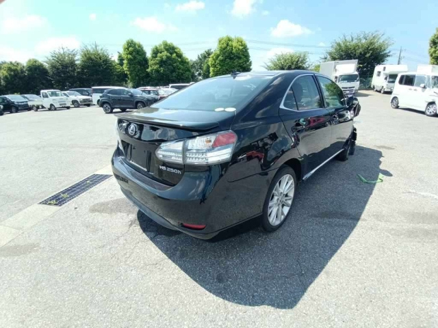 LEXUS HS