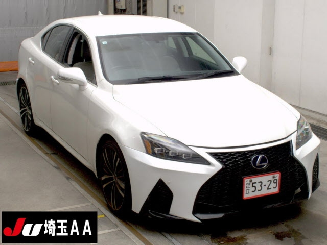 LEXUS IS