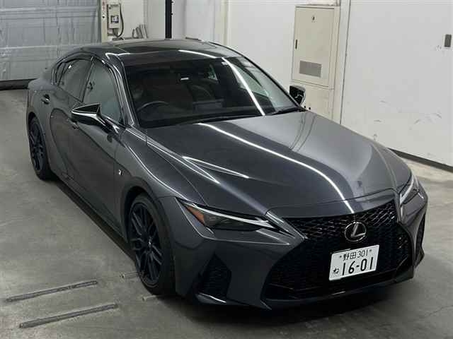 LEXUS IS