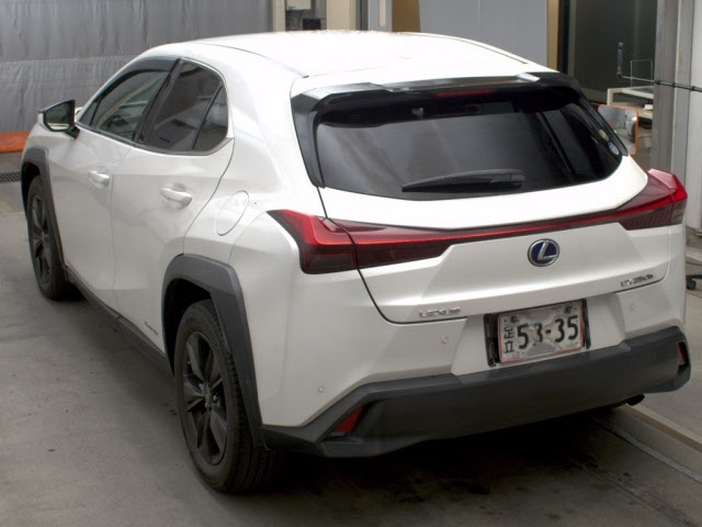 LEXUS UX