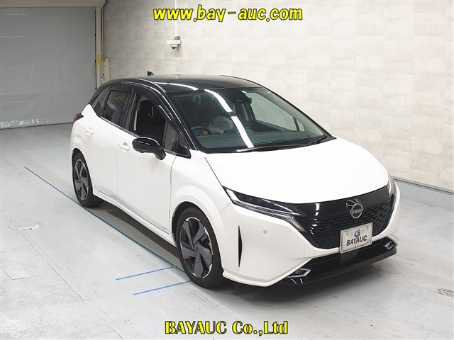 NISSAN AURA