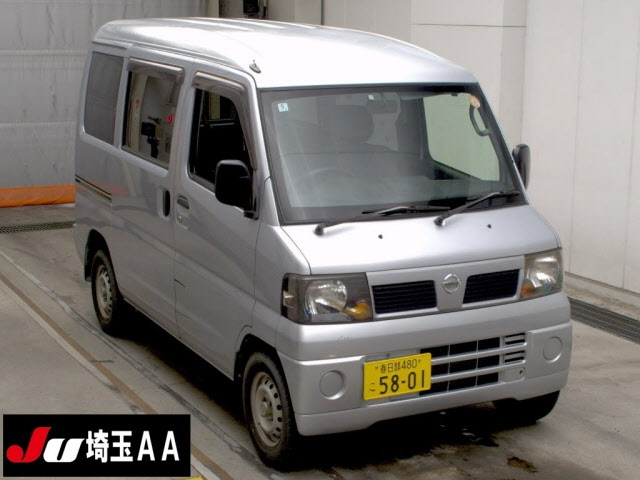 NISSAN CLIPPER VAN