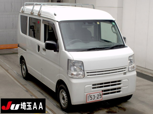 NISSAN CLIPPER VAN