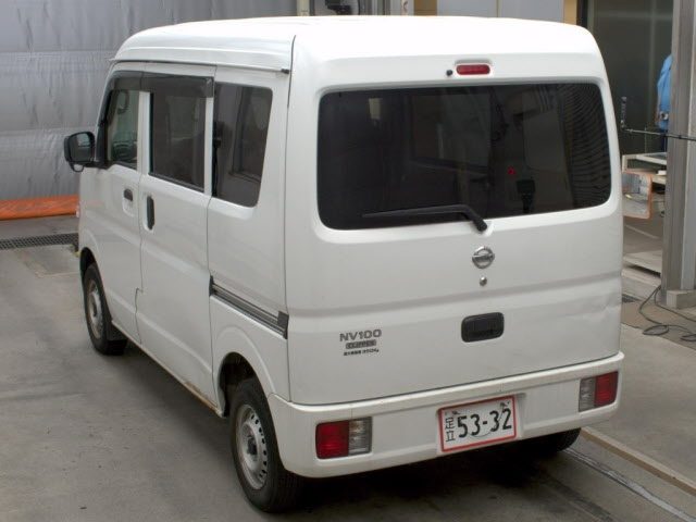 NISSAN CLIPPER VAN