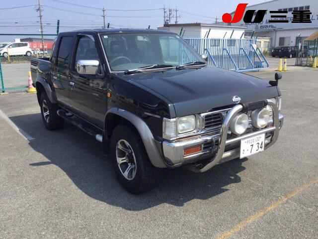 NISSAN DATSUN PICKUP