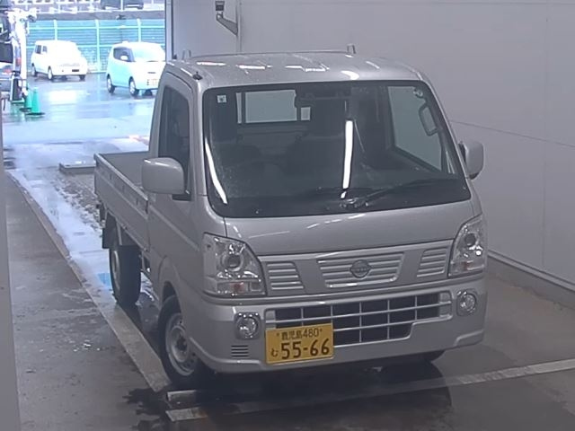 NISSAN CLIPPER TRUCK