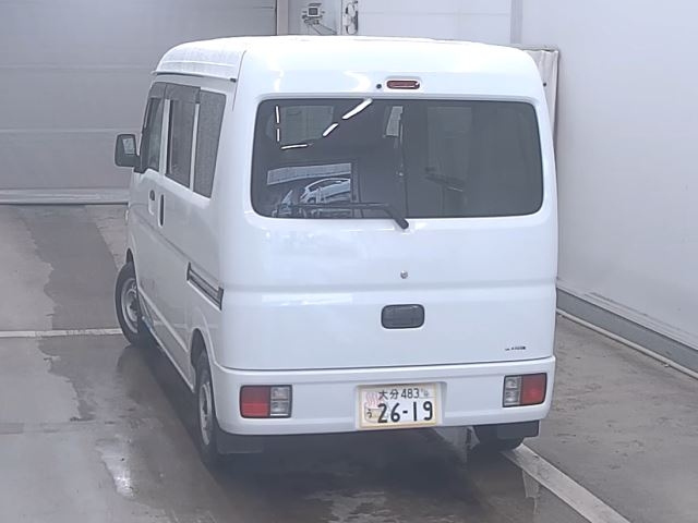 NISSAN CLIPPER VAN