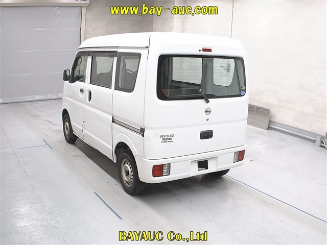 NISSAN CLIPPER VAN