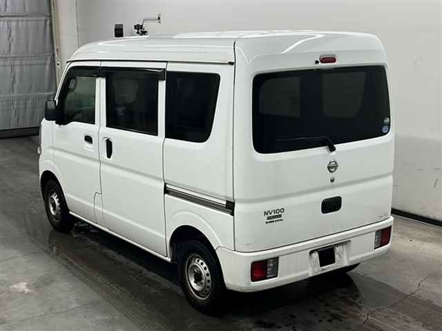 NISSAN CLIPPER VAN