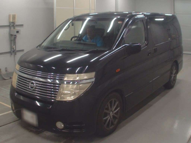 NISSAN ELGRAND