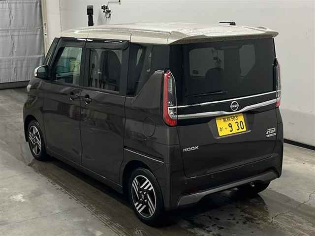 NISSAN ROOX