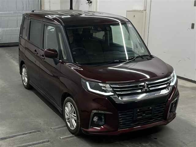 MITSUBISHI DELICA D2