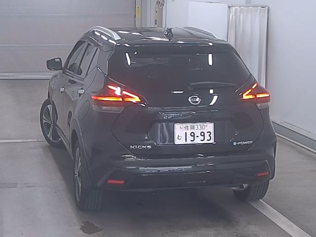 NISSAN KIX