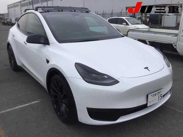 TESLA MODELY