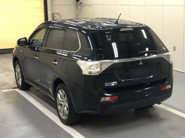 MITSUBISHI OUTLANDER PHEV