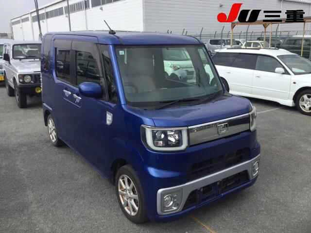 DAIHATSU WAKE
