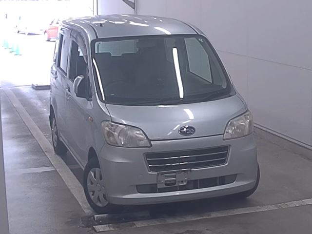 SUBARU LUCRA